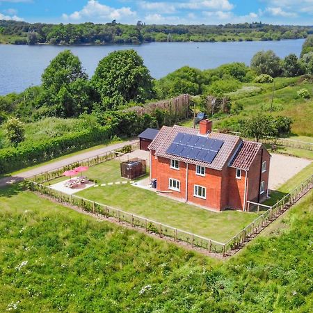 Old Alton Hall Farmhouse Tattingstone Eksteriør billede